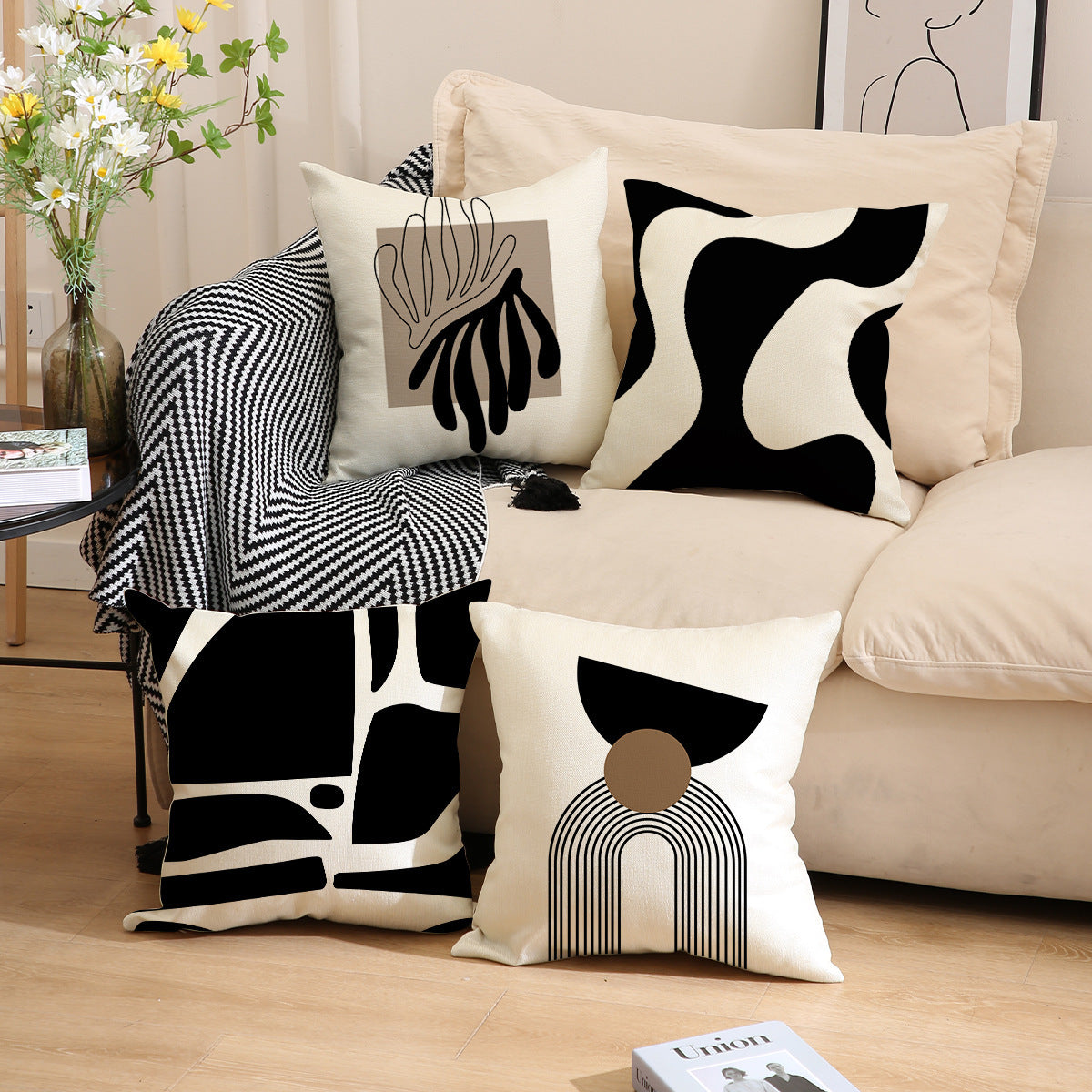 Dekorativt putetrekk med geometrisk mønster – 45 × 45 cm