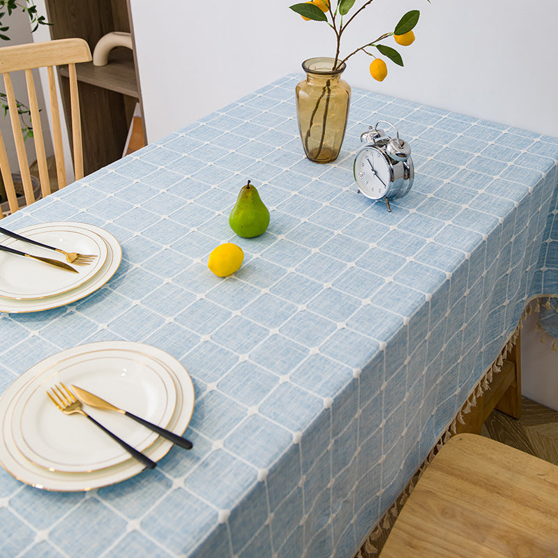 Ensfarget bordduk i nordisk stil