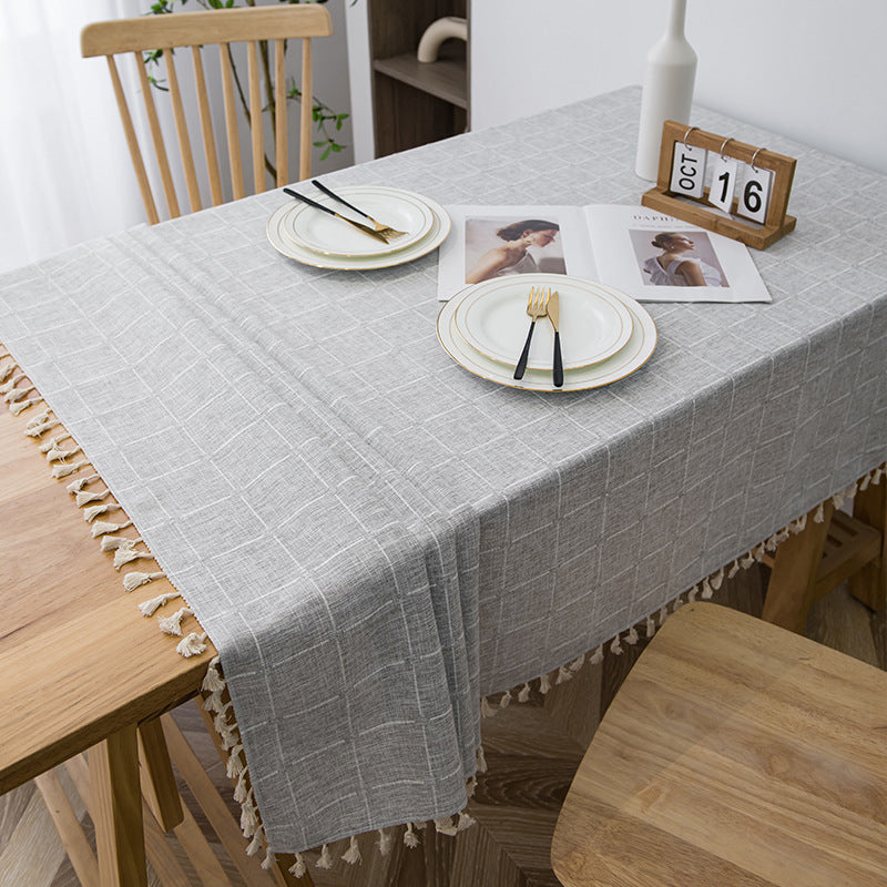 Ensfarget bordduk i nordisk stil