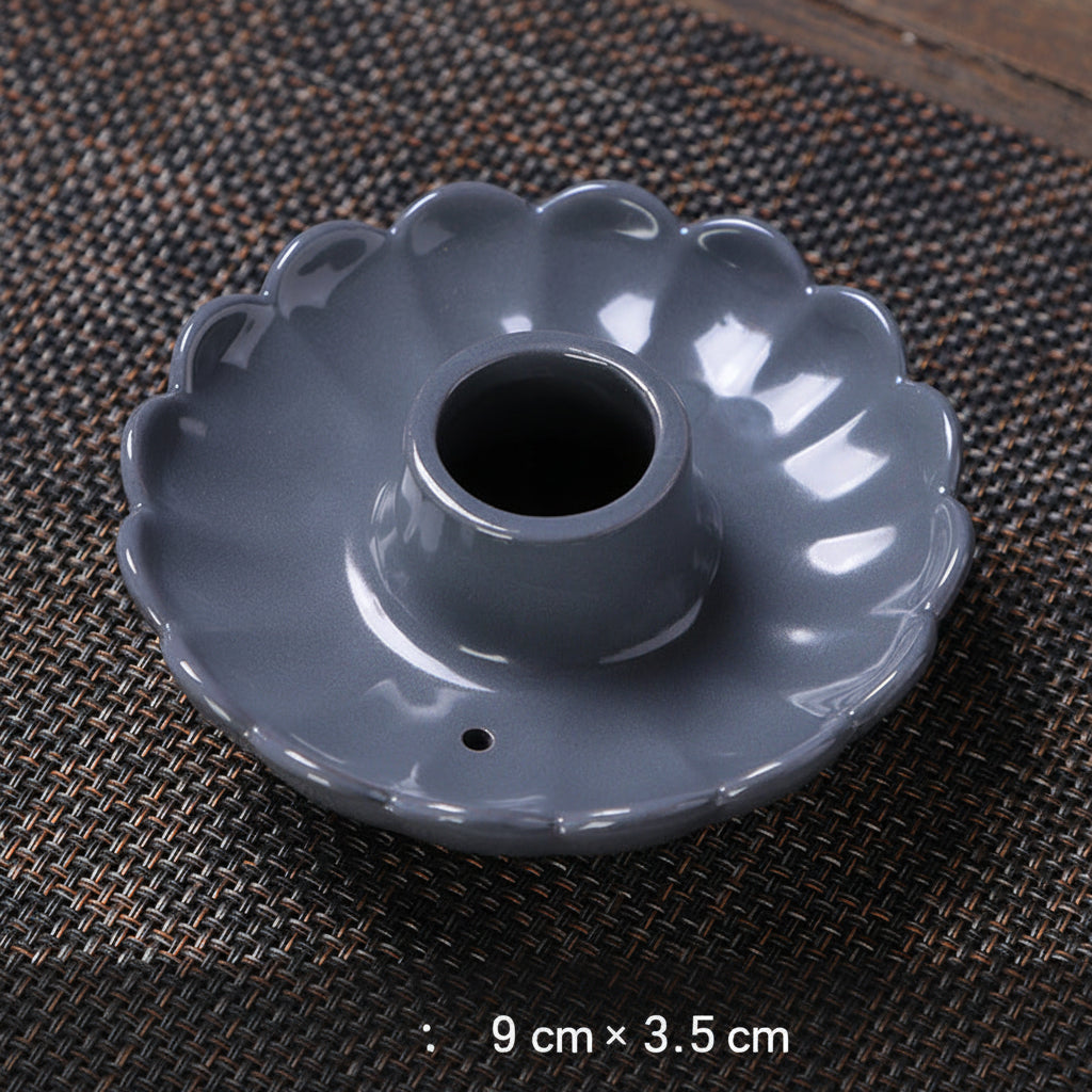 Keramisk holder for røkelse