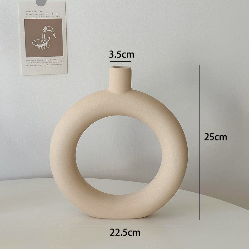Nordisk dekorativ vase med geometrisk form